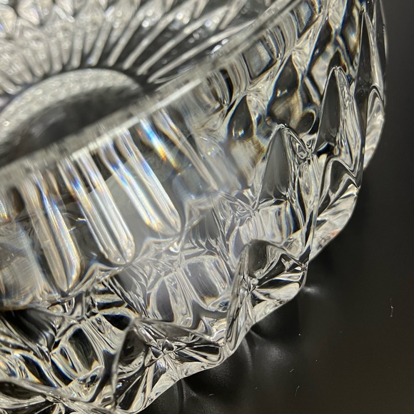 Gorham Althea Cut Crystal Large Round Serving Bowl - Picture 3 of 7